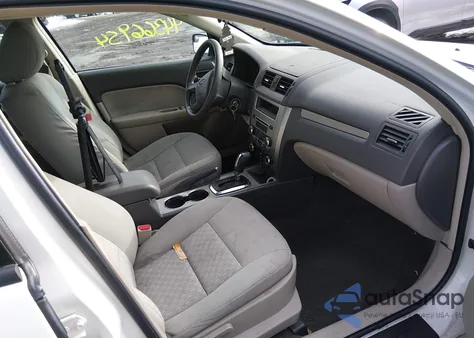 2012 Ford Fusion S z USA, uszkodzony, nr VIN 3FAHP0GA8CR118515